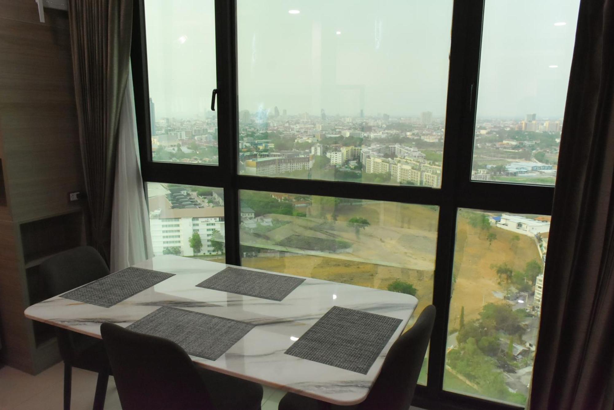 Dusit Grand Condo View Jomtien Beach Room photo